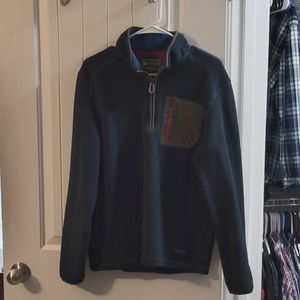 Pullover halfzip sweatshirt